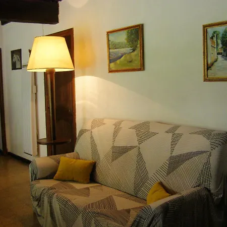 Casa vacanze Maison Spacieuse à Camarade Avec Grand Jardin Pour 15 Personnes