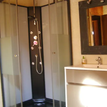 Maison Spacieuse à Camarade Avec Grand Jardin Pour 15 Personnes