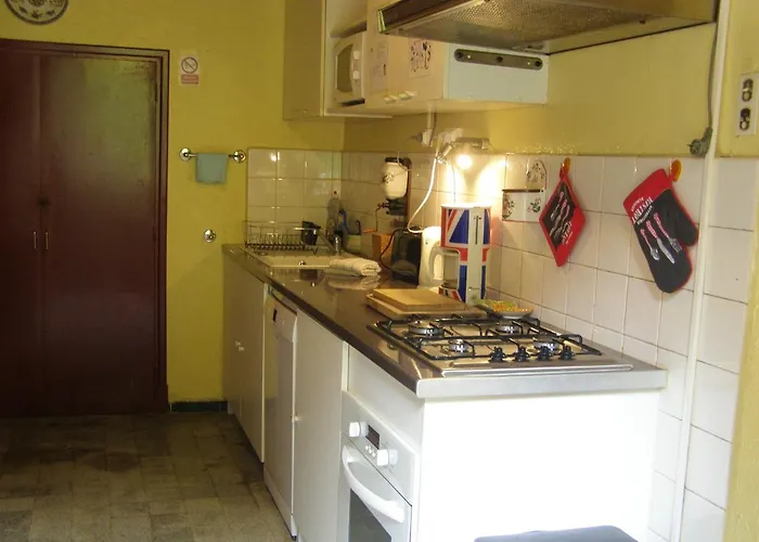 Casa de Férias Maison Spacieuse à Camarade Avec Grand Jardin Pour 15 Personnes *