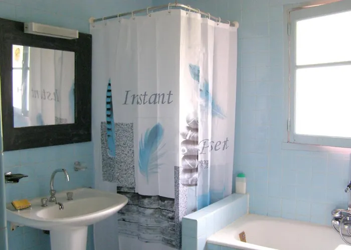 Maison Spacieuse à Camarade Avec Grand Jardin Pour 15 Personnes Durban-sur-Arize