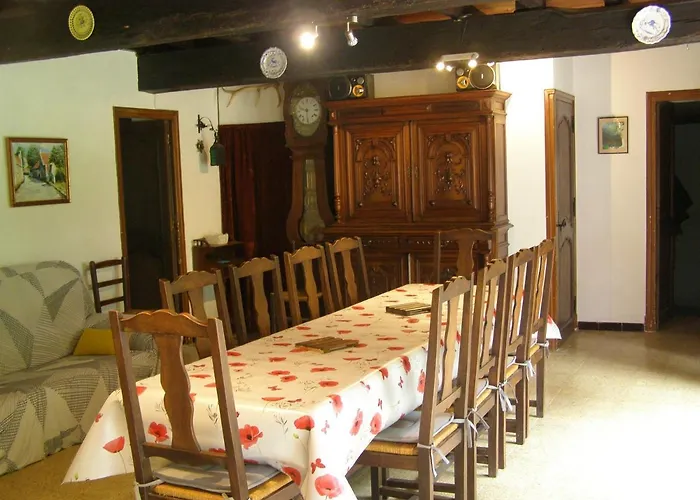 Maison Spacieuse A Camarade Avec Grand Jardin Pour 15 Personnes Сasa de vacaciones *